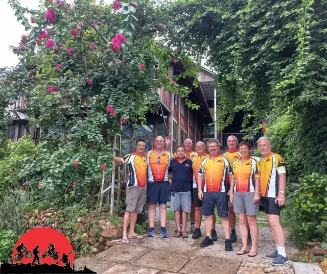 Hanoi Cycle To Perfume Pagoda and Kim Boi Hot Spring – 3 days 3