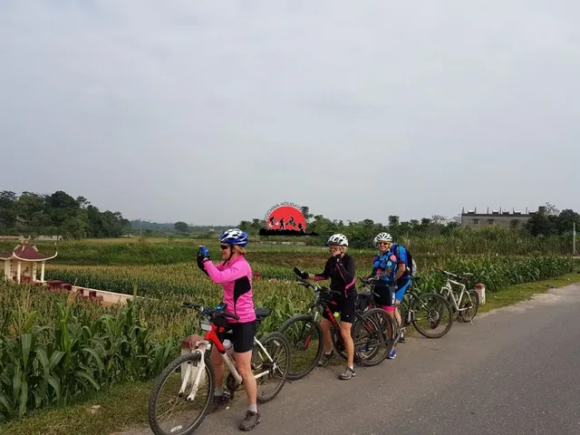 Mighty Red River Delta Cycling Tour – 7 Days 1
