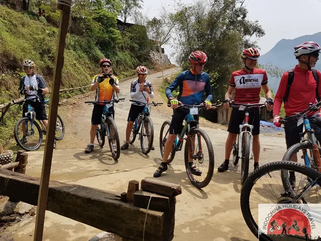 Northern Loop Vietnam Cycling Tours -9 Days 1