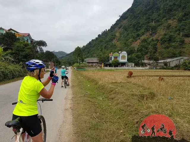 Northern Loop Vietnam Cycling Tours -9 Days 3