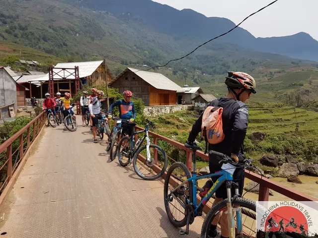 Northern Loop Vietnam Cycling Tours -9 Days 4
